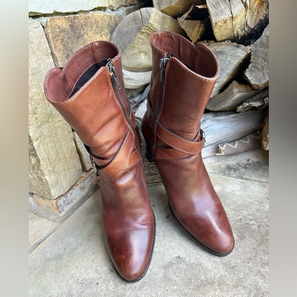 Sesto Meucci brown leather ankle buckle wrap boot with side zip closure Sz-8N. A - Picture 1 of 9
